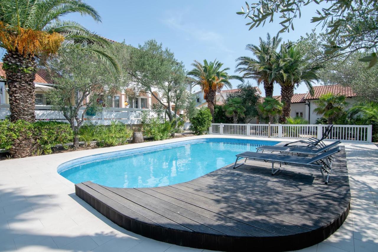Beach Boy & Pool Girl Apartments Vir Extérieur photo